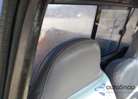 2000 Ford Ranger Xl/Xlt from USA, damaged, VIN 1FTYR10C2YPB30566